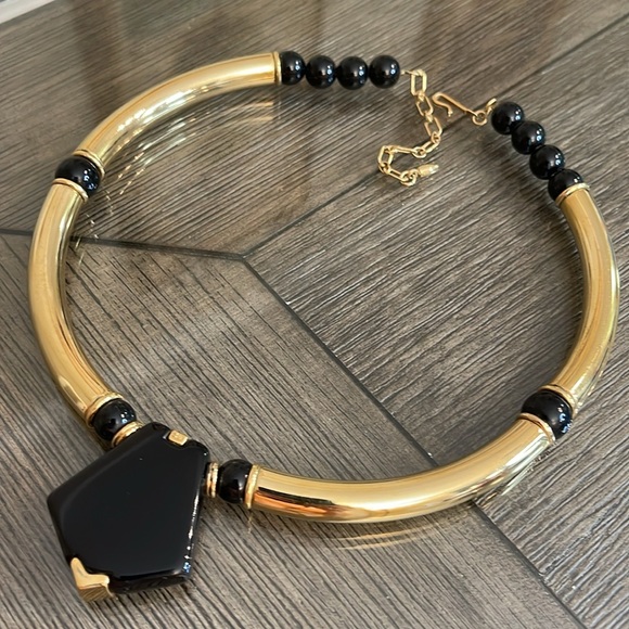 Vintage 1987 Avon “Modern Elegance” Black & Gold Tubular Necklace - Picture 14 of 16